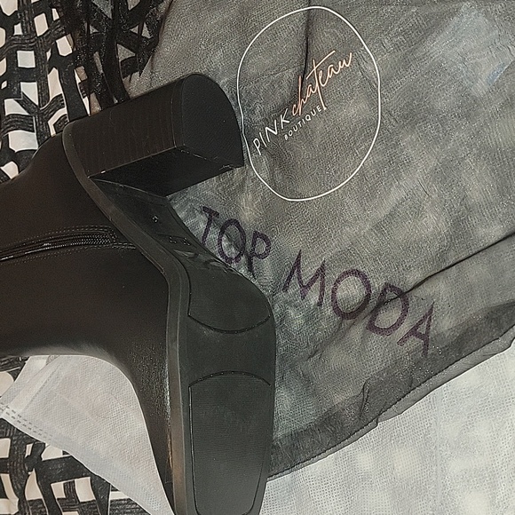 Booties - Picture 4 of 4